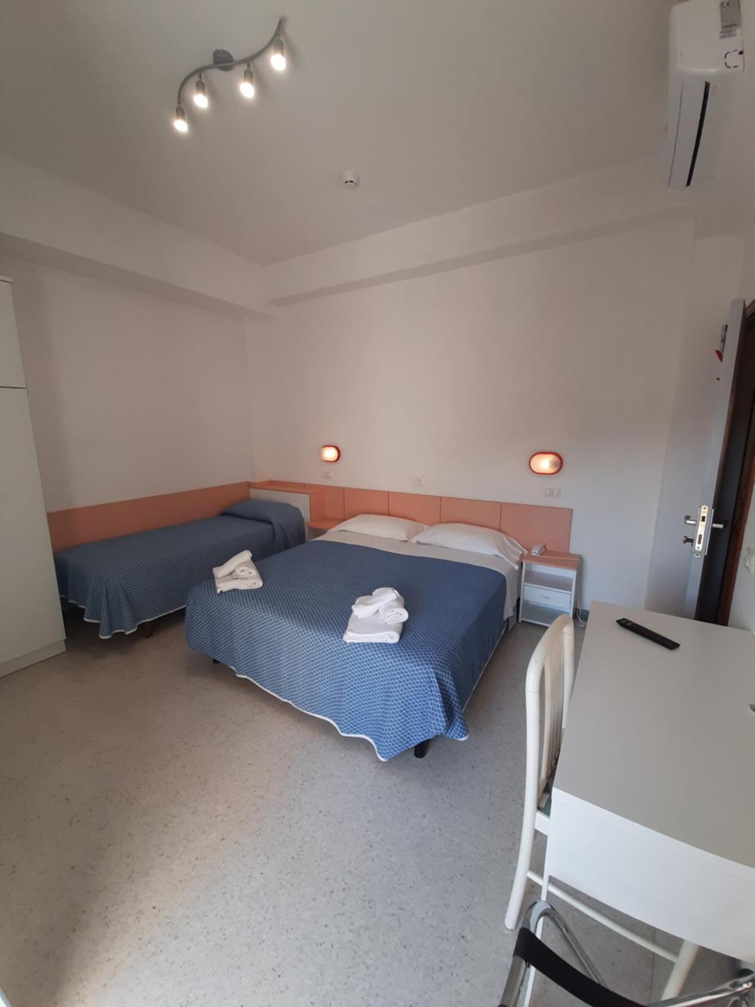 Hotel Altamarea Misano Adriatico Eksteriør bilde