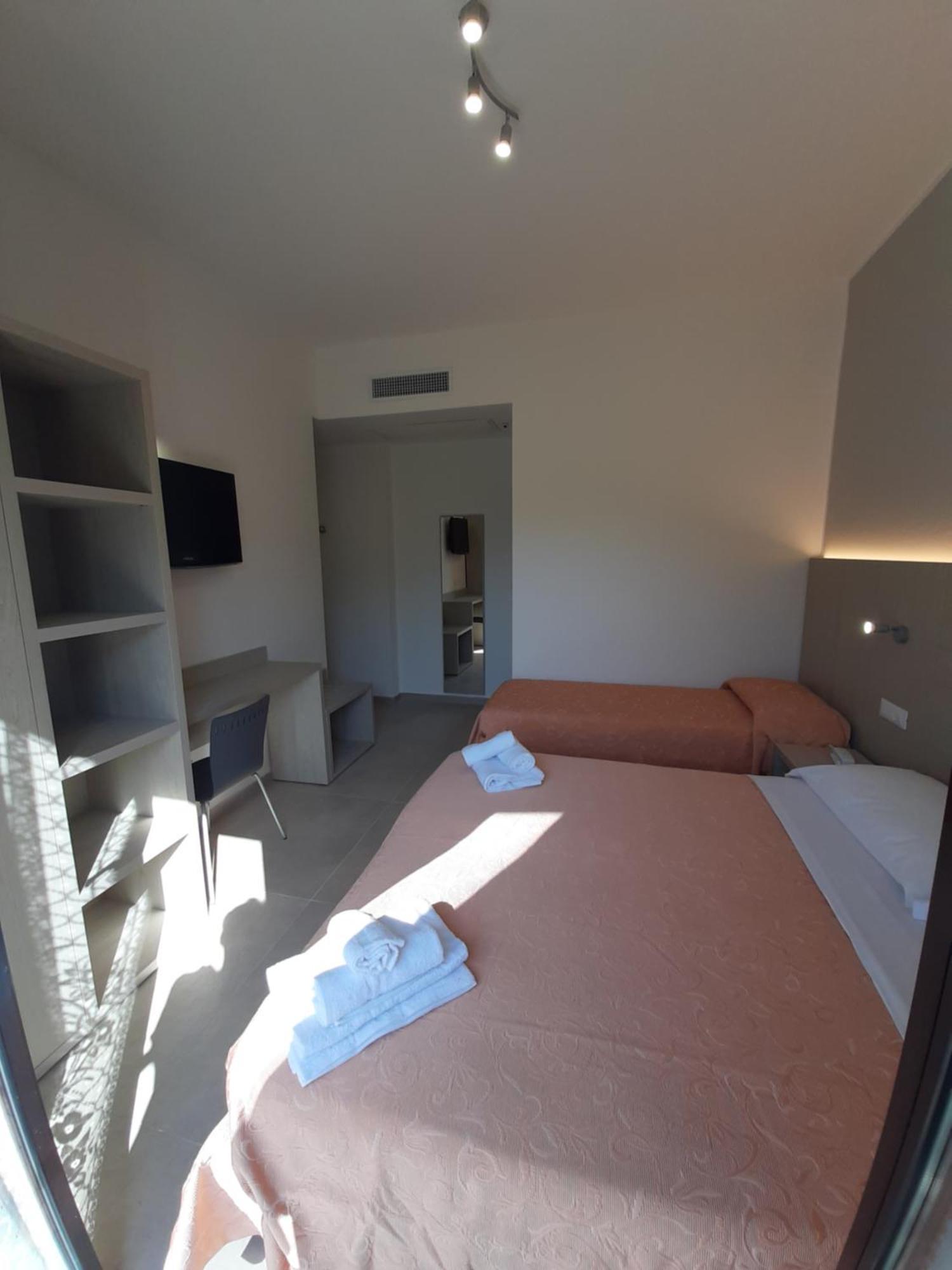 Hotel Altamarea Misano Adriatico Eksteriør bilde