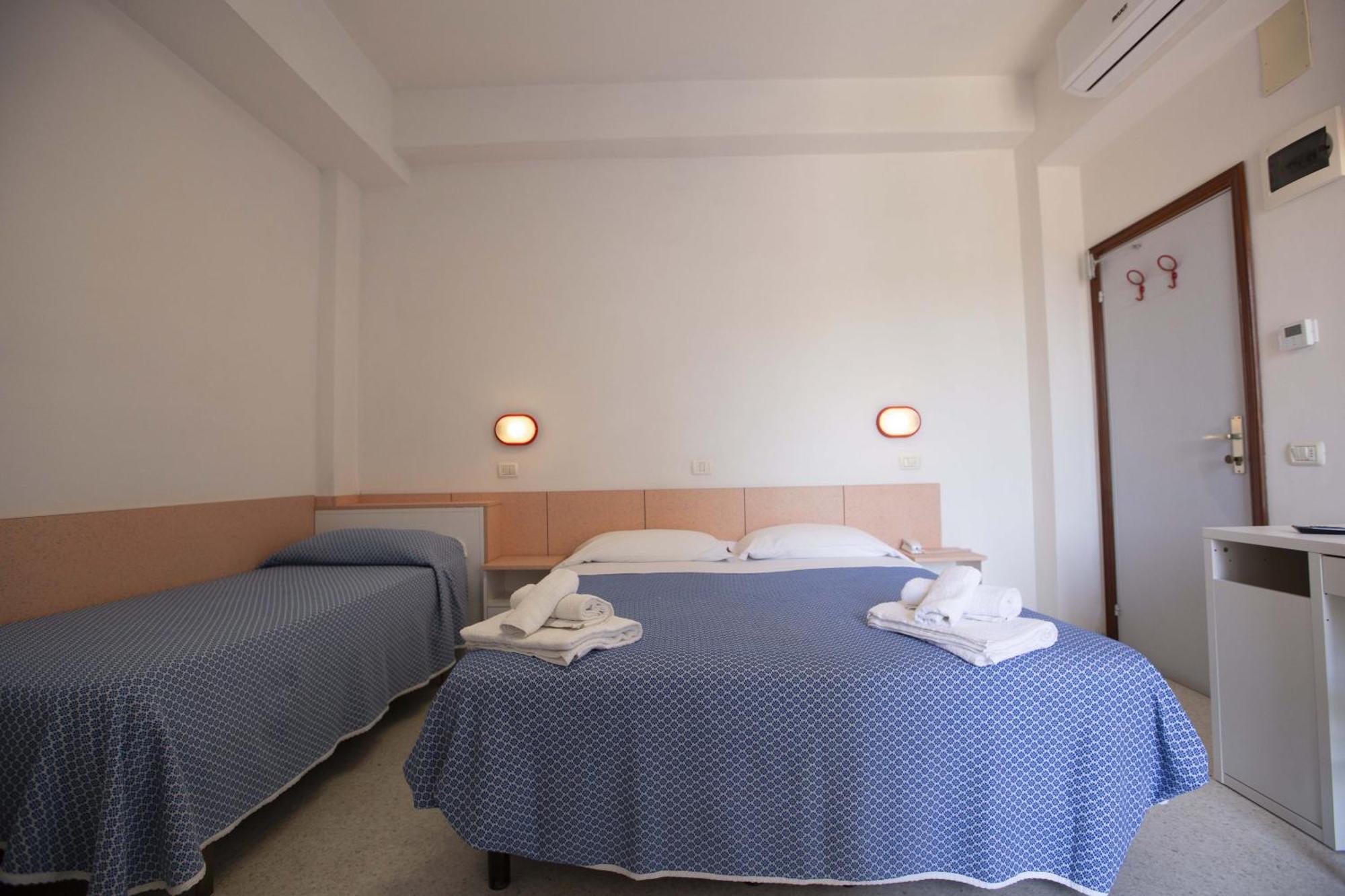 Hotel Altamarea Misano Adriatico Eksteriør bilde